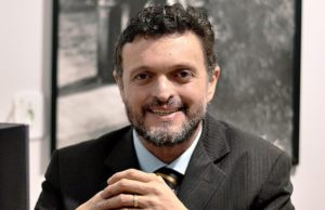 Pedagogo santa-cruzense palestrará em congresso