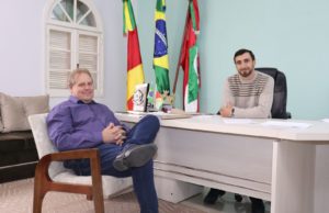 Novo Cabrais: Prefeito e vice voltam otimistas de Brasília