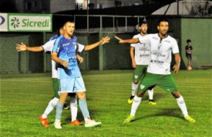 Avenida pega o Grêmio ainda sonhando com classificação