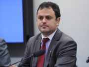 Deputado propõe lei para acabar com o desemprego