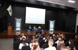 Pesquisa, ensino e extensão em debate