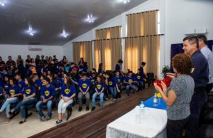 Projeto Guarda-Costas certifica 64 alunos das escolas Leonel Brizola e Rauber