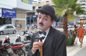 'Chaplin santa-cruzense' completa 25 anos