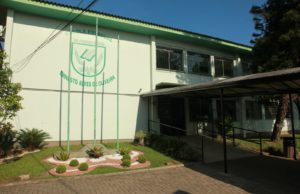 Matrículas da Ernesto Alves causam controvérsia