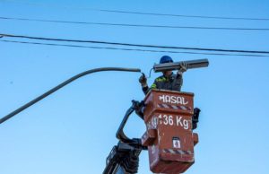 Lâmpadas de rua: Saiba como solicitar a troca pela Prefeitura