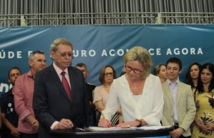 Prefeitura firma parceria com Hospital Moinhos de Vento