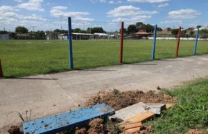 Prefeitura inicia melhorias no campo do Bom Jesus