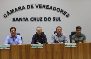 Decisão de Desbessell desagrada políticos