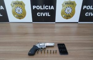 Suspeito é detido com drogas e arma de fogo