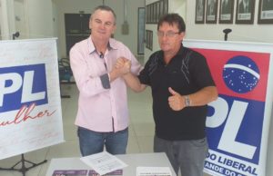 Presidente da Câmara oficializa entrada no Partido Liberal