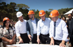 Governador Eduardo Leite lança pedra fundamental da Case