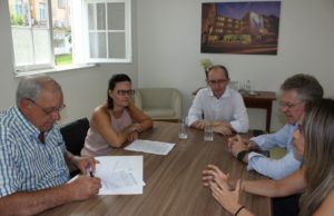 Centro de Especialidades Médicas do HSC formaliza parceria