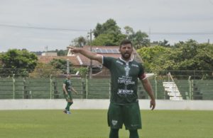 Periquito faz primeiro jogo neste sábado