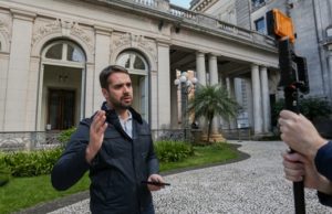 Leite reduzirá próprio salário em 30% nos próximos três meses