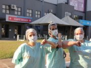 Um trio de coragem na batalha contra a Covid-19