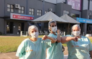 Um trio de coragem na batalha contra a Covid-19