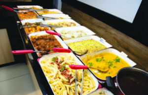 Restaurantes de Santa Cruz podem servir buffet no modelo tradicional