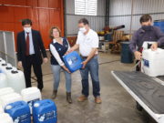 Saúde recebe álcool sanitizado para limpeza