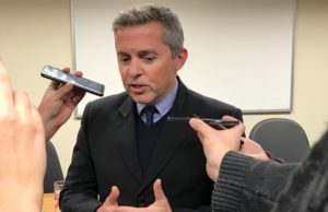 Ministério Público investiga aumento nos preços dos combustíveis em Santa Cruz Promotor Erico Barin abriu procedimento para investigar aumento de preços nos postos de combustíveis de Santa Cruz do Sul