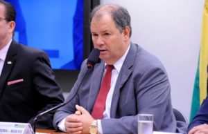 Alceu Moreira confirma pagamento de R$ 300 mil para HSC