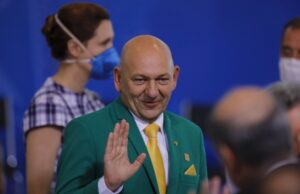 Dono da Havan pede desbloqueio de suas redes sociais e reclama de censura