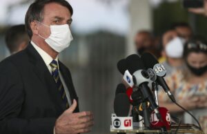 Novo protocolo para cloroquina sai nesta quarta, diz Bolsonaro