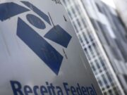 Menos da metade dos contribuintes entregou declaração do IRPF
