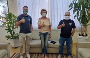 Gabinete da Vice-prefeita: Campanha com a dupla Ave-Cruz arrecada alimentos