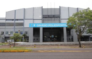 A cada 1h20, uma pessoa é atendida com sintomas de Covid-19 no Hospital de Campanha