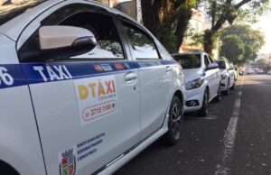 Taxistas realizam em média duas a seis corridas por dia em Santa Cruz