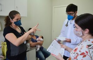 Serviço de tradução em Libras segue ativo durante a pandemia em Santa Cruz