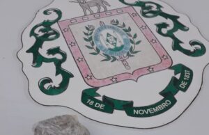 BM de Santa Cruz prende homem após arremessar droga para dentro do presídio