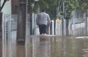 Enchente do Rio Pardinho atinge Bairro Várzea