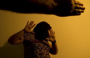 Bolsonaro sanciona lei de combate à violência doméstica na pandemia