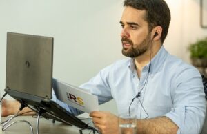 Internet patrocinada está disponível para alunos e professores da Rede Estadual