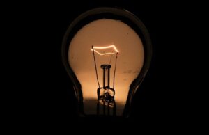 Energia elétrica é cara ou muito cara para 84% dos brasileiros