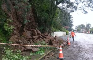 Deslizamento de terra é registrado no Bairro Belvedere