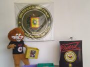 Mascote do Proerd da BM realiza entrega das caixas para arrecadação de brinquedos