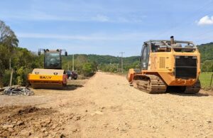 Começa a pavimentação de ConAid em Linha Travessa