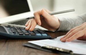 Endividamento e inadimplência crescem no país em agosto, diz CNC