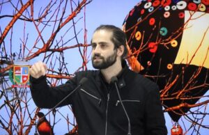 Marcel Knak quer informações sobre recursos de cestas básicas de live da cantora Marília Mendonça