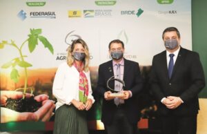 Afubra recebe 8º Prêmio Vencedores do Agronegócio