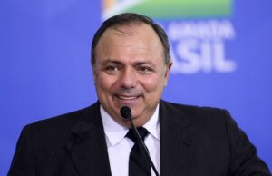 Ministro da Saúde testa positivo para Covid-19