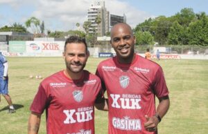 Santa Cruz apresenta reforços para a Copinha