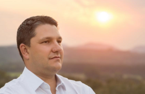 “Objetivo principal é fazer um governo histórico para Santa Cruz”, diz Mathias Bertram