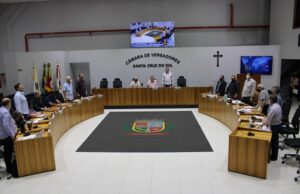 Câmara aprova destinação de recursos do ISSQN do setor PET ao Fundo Municipal do Meio Ambiente