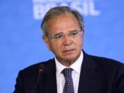 Guedes diz que país vai perder menos empregos que na última recessão