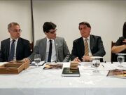 Bolsonaro pede que países ajudem a combater comércio ilegal de madeira