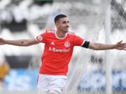 Thiago Galhardo se apresenta à Seleção Brasileira