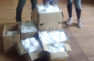 Estagiários da Sesde confeccionam máscaras para doação